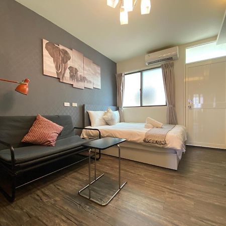 逢甲住宿 無接觸 自助入住 ไถจง ภายนอก รูปภาพ